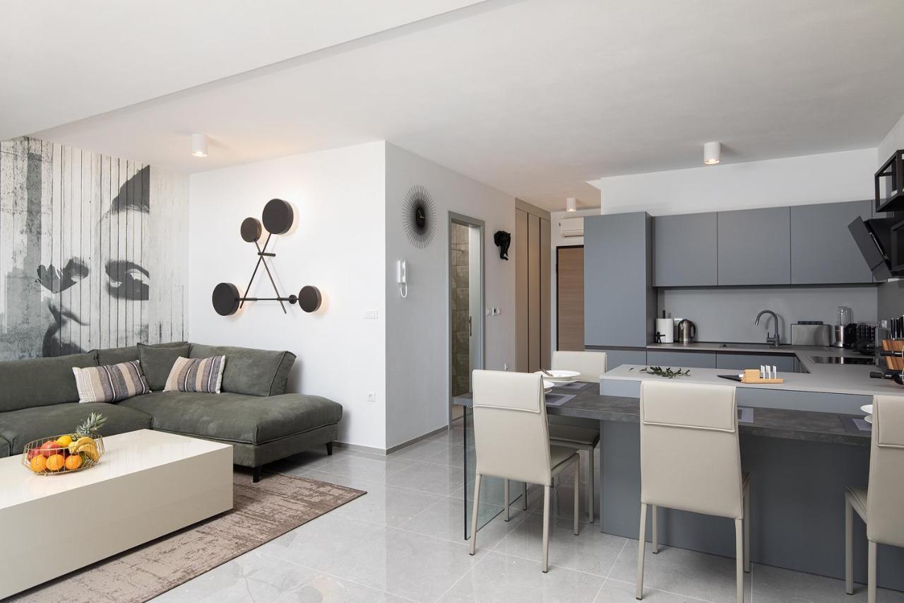Apartman Damjan 프예스차나 우발라 외부 사진
