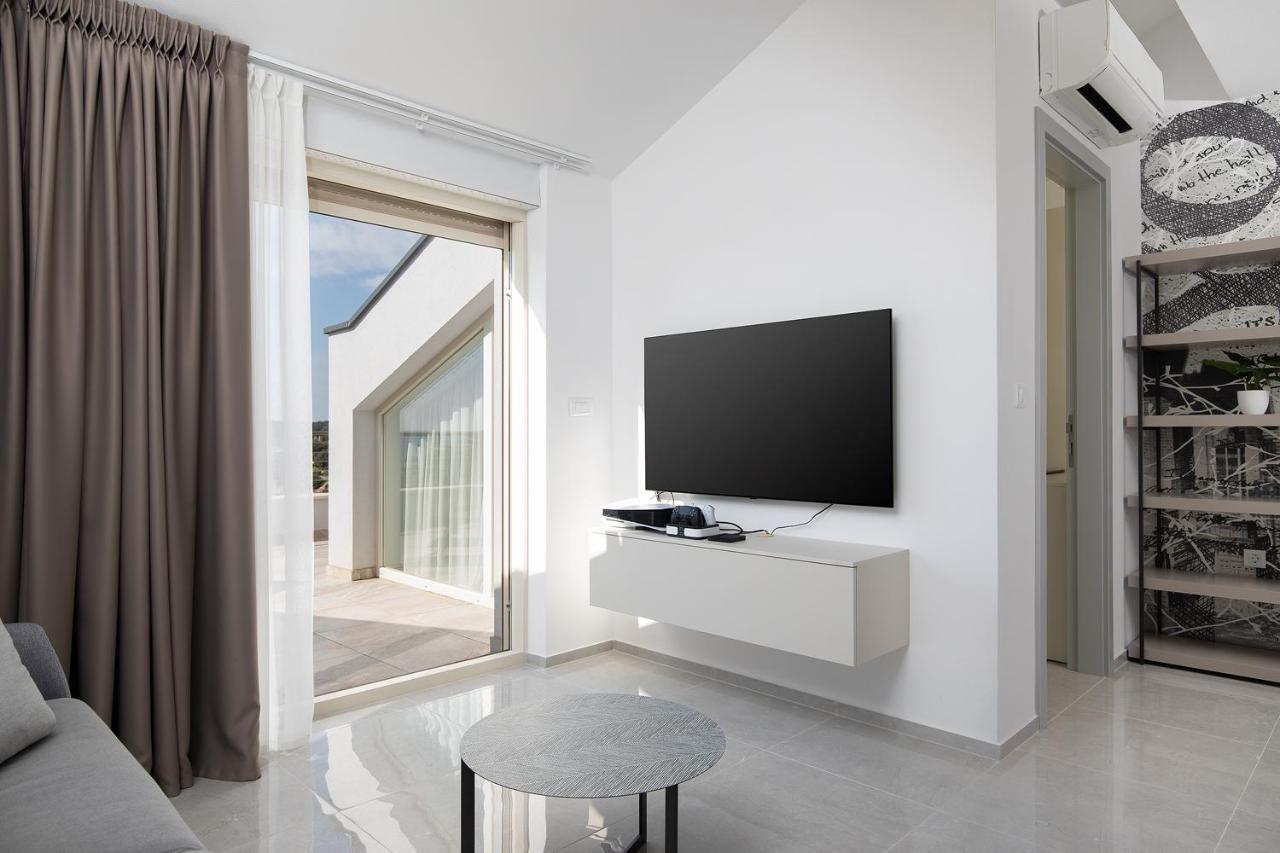 Apartman Damjan 프예스차나 우발라 외부 사진