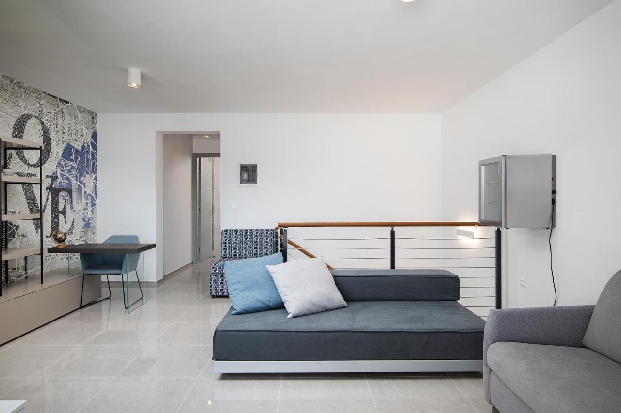 Apartman Damjan 프예스차나 우발라 외부 사진